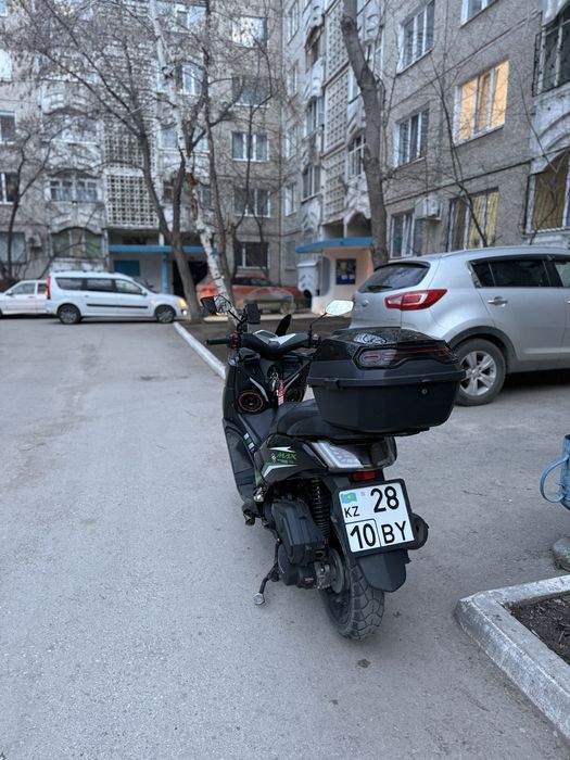 Продам Скутер мопед N max 175