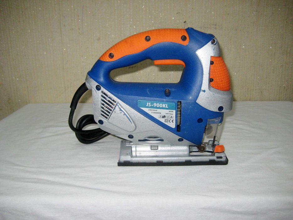 Лобзик KEWINNER 900W мощный оригинал 100% почти новым состоянии!