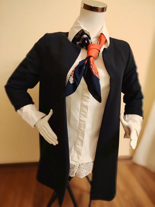 Sacou damă bleumarin, textură ușor răiată, mărime S-M,  eșarfă cadou