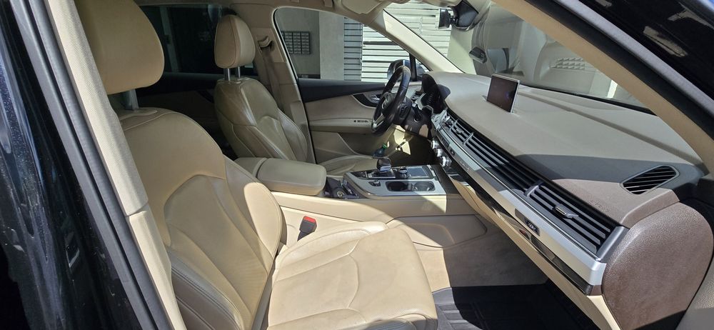 Audi Q7 – Echipare Premium | Stare impecabilă