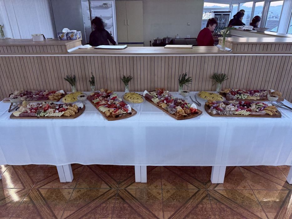 Inchiriez sala pentru evenimente