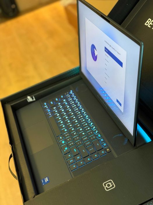 Laptop Dell Alienware 18 Area-51 Ultra 9 64GB NVIDIA RTX 5090 24GB 2TB