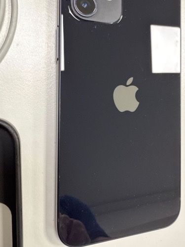 Vând iphone 12 128gb