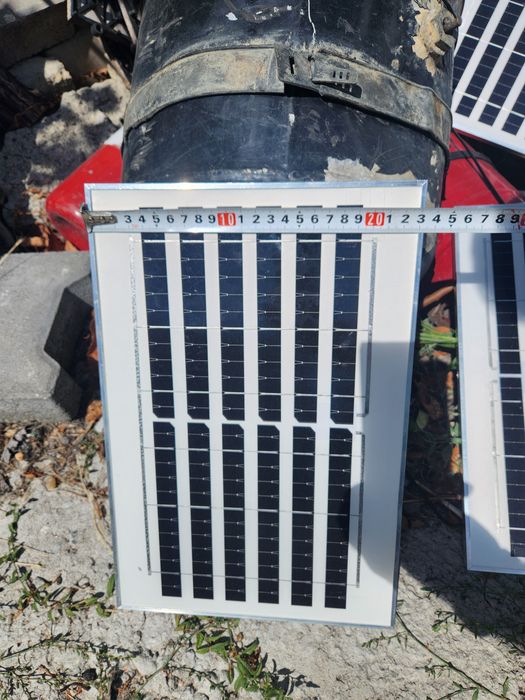 Proiector led cu panou solar 200w