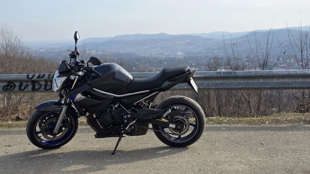 Vand Yamaha XJ6N 2015