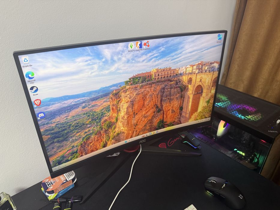Vand monitor AOC curbat