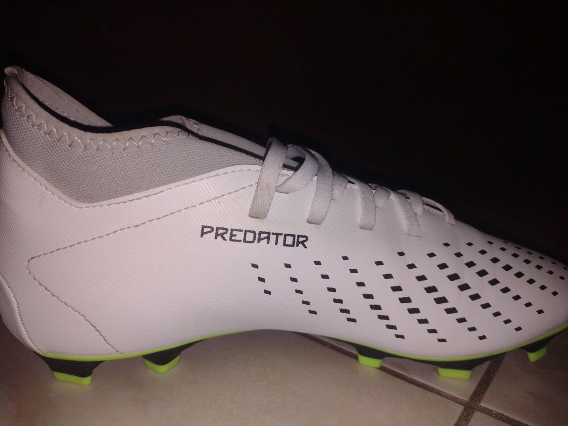 Ghete de fotbal Adidas Predator Accuracy.4 FxG cu crampoane