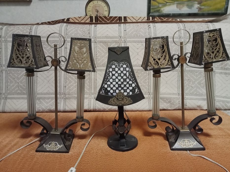 Светильник-ночник.