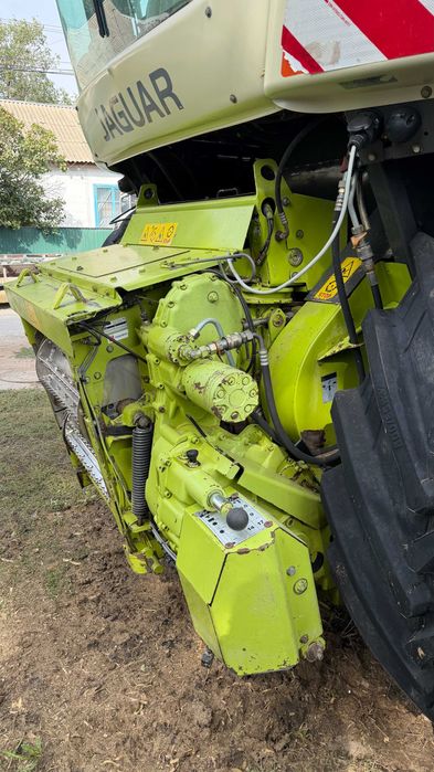 Кормоуборочный Комбайн CLAAS JAGUAR 850