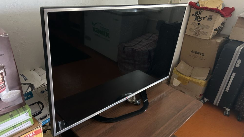 Телевизор LG диагональ 107 см
