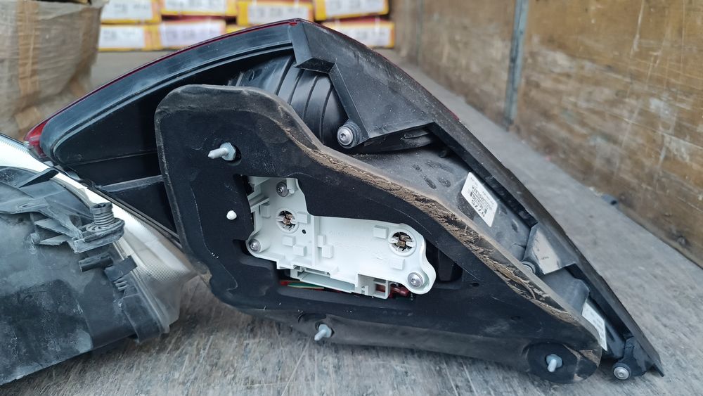 Мерсадес Бенз221 фаралари сотилади б/у 2007 йил мошинадан ечилган