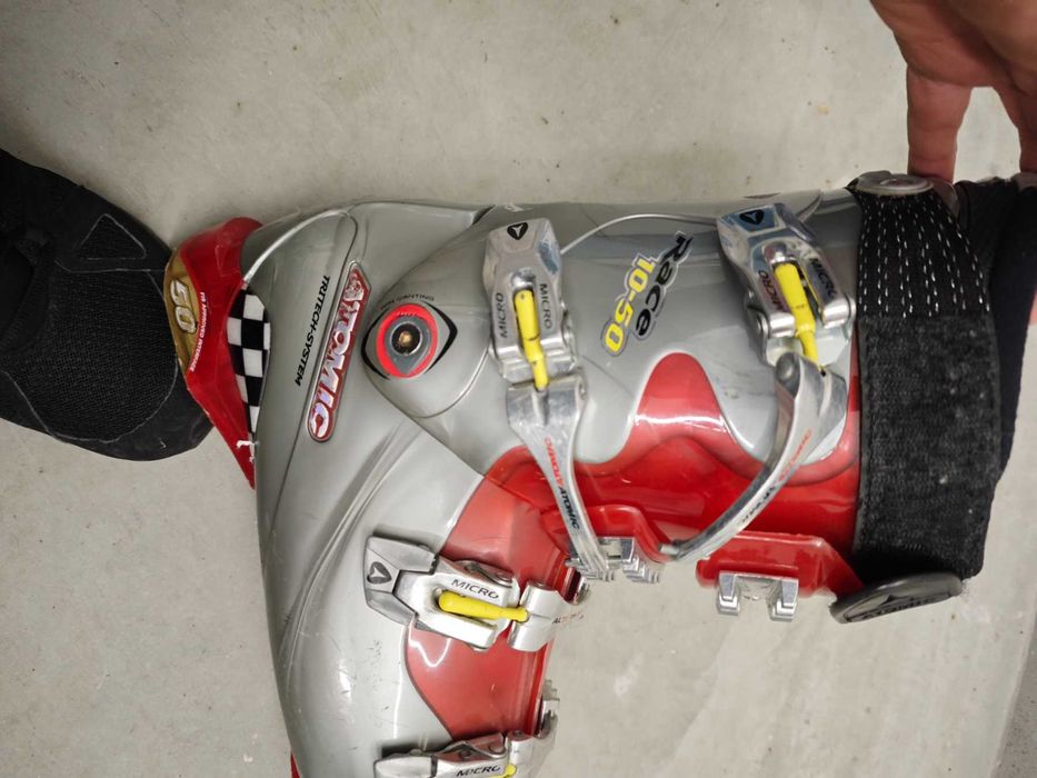 Ски обувки ATOMIC,много запазени