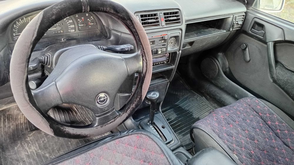 Opel Vectra а 2.0л. АКПП