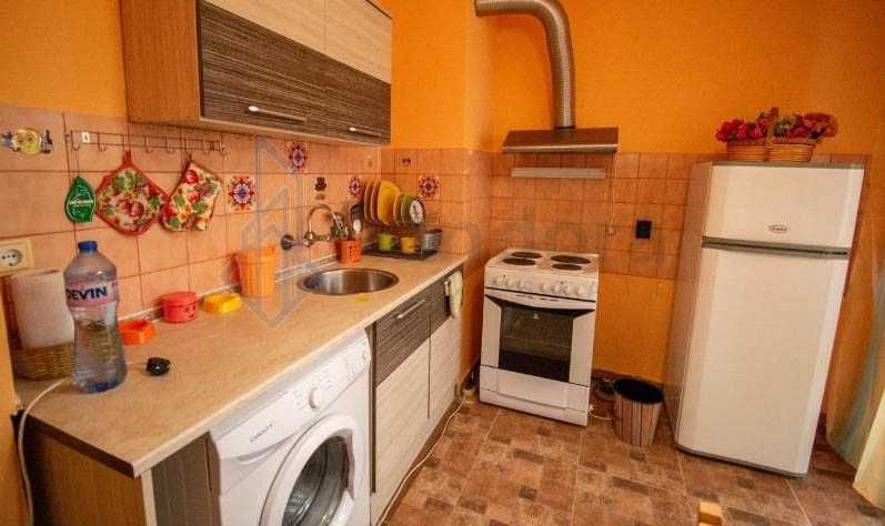 Тристаен апартамент под наем в кв. Младост 4