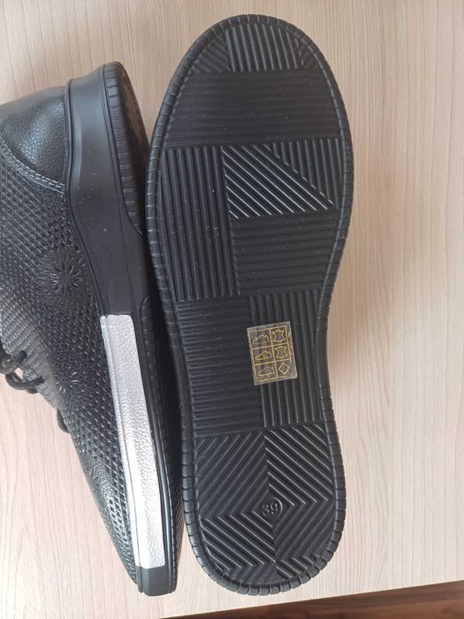 Pantofi sport piele marimea 39