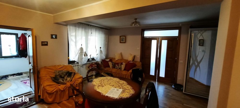 Casa cu etaj in Catamarasti Deal