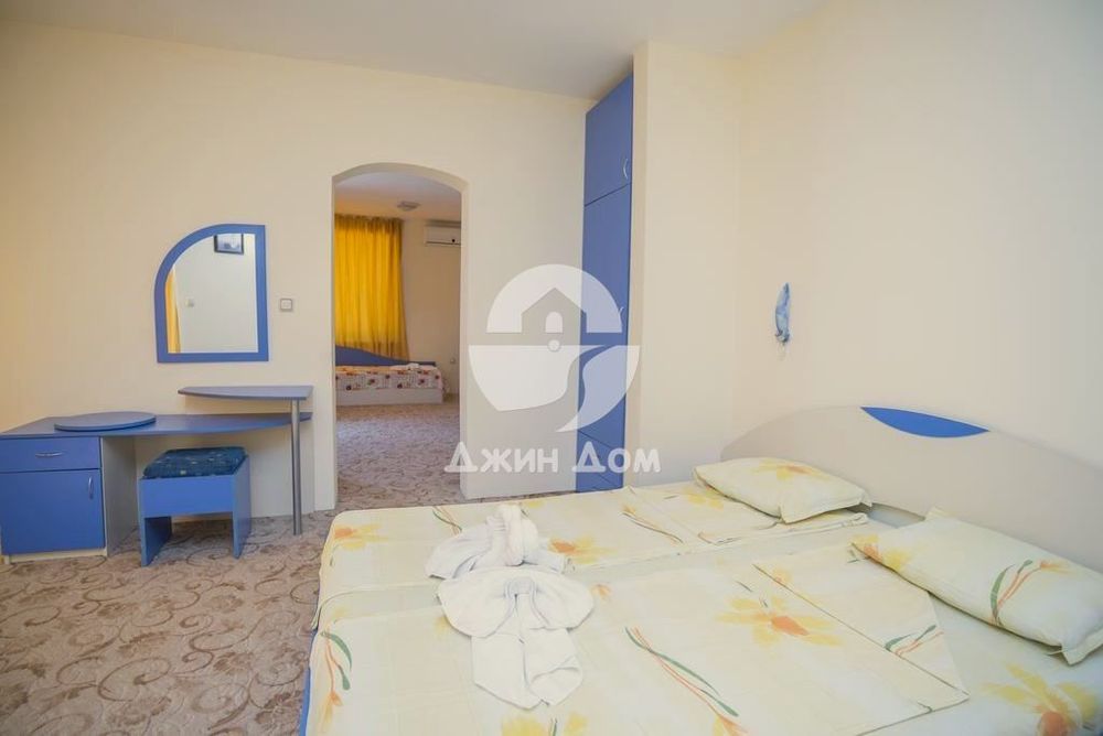 Продава се Хотел в с. Равда, Област Бургас - 450 кв.м за 1067 €/кв.м - Снимка #2