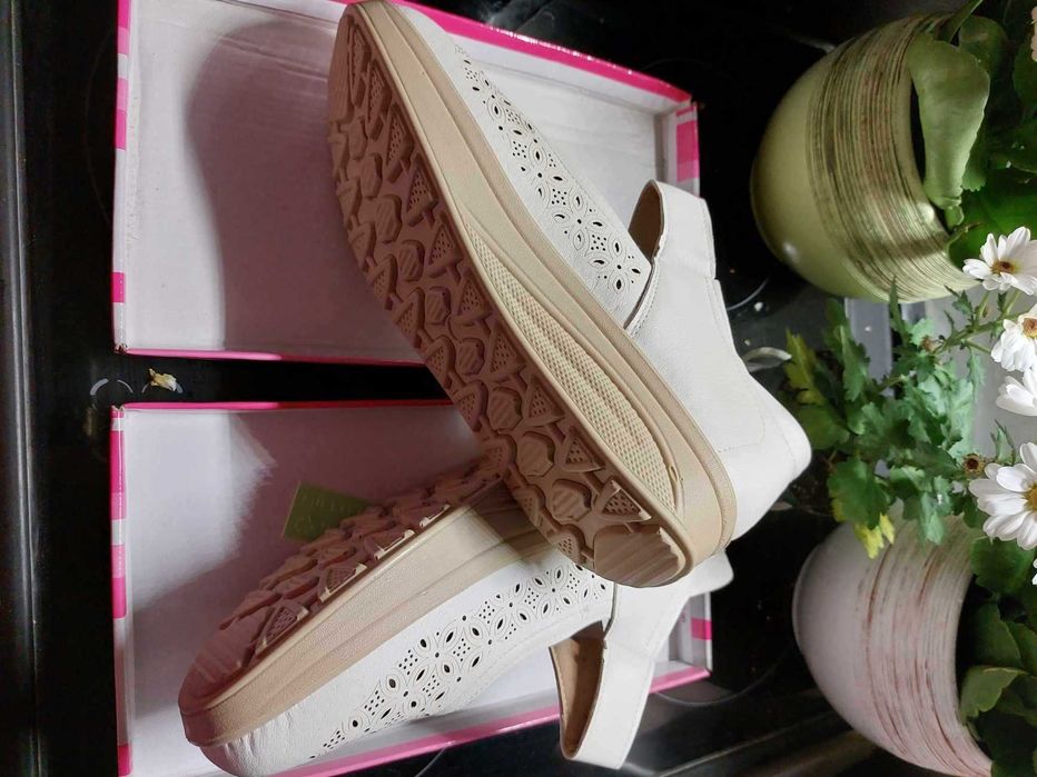 Дамски обувки  № 41 /пролет-есен/ НОВИ