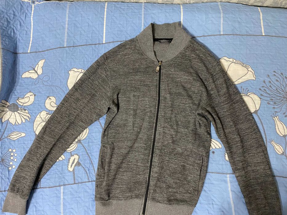 Кофта теплая в хорошем состоянии