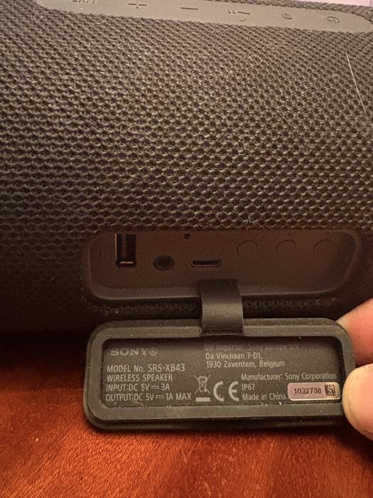 Sony SRS XB-43 folosita ocazional.