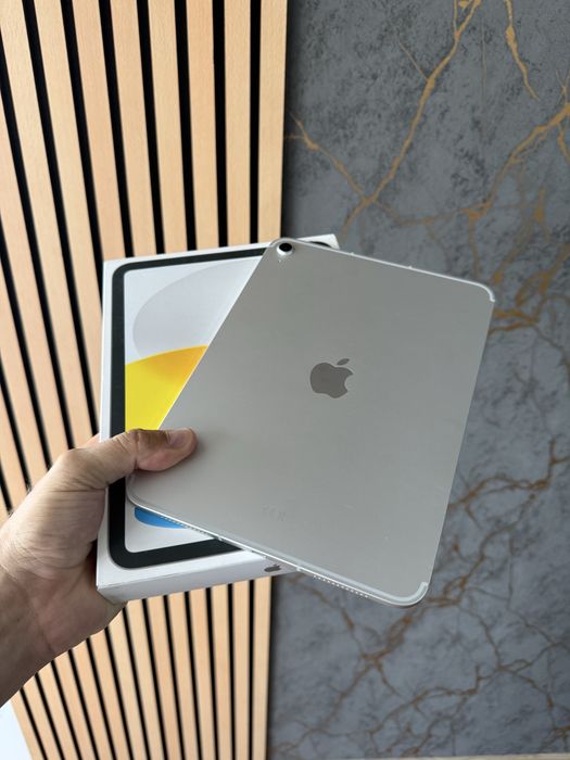 iPad 11th Gen, Wi-FI, silver,memorie 128Gb,baterie 100% la cutie, NOUA