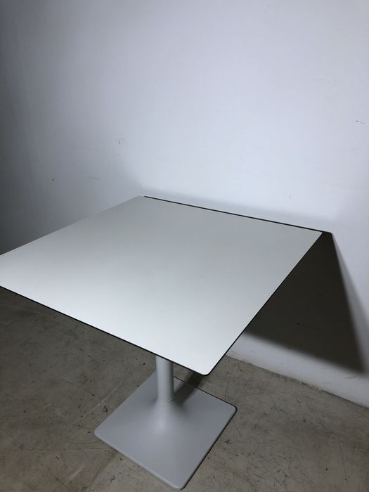 Pedrali Masă Albă 79X79 cm, Pătrată Picior Fontă și Blat Corian