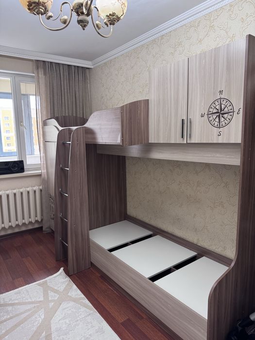 Продам кровать двухъярусную