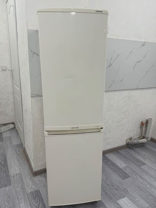 Продам холодильник самсунг