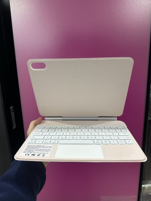 Apple Ipad 11 A16 keyboard pink Чехол клавиатура