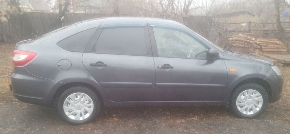 Lada Granta liftback
