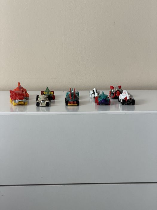 Lot 10 Hot Wheels – fantasy/monsters – loose