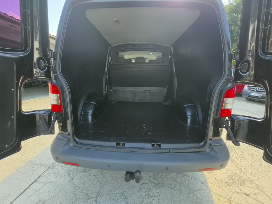 Volkswagen Transporter T5 FACELIFT LONG 2Xculisante 2.0TDI 180CP 5locuri 2011 EURO5 RATE / GARANTIE