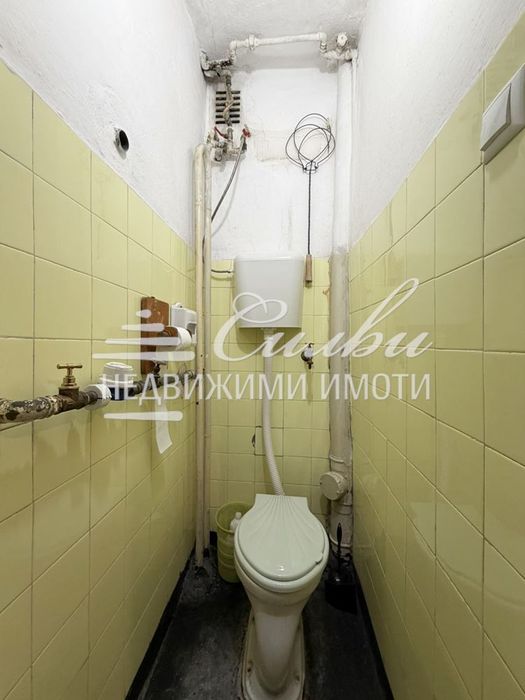 Четиристаен ТУХЛЕН апартамент в района на РУМ!