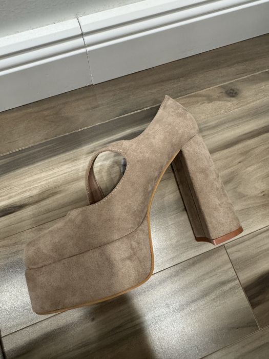 Женская обувь размер 37