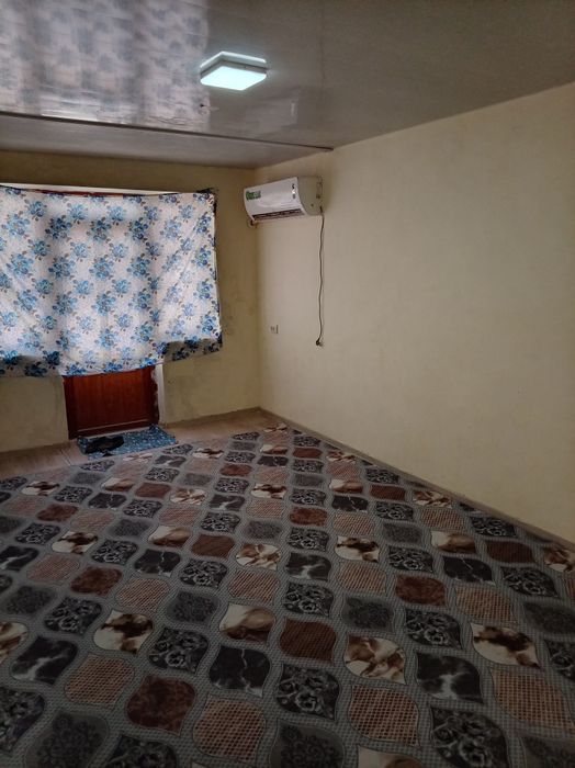 Срочно 2 хонали квартира сотилади. 1 этаж.