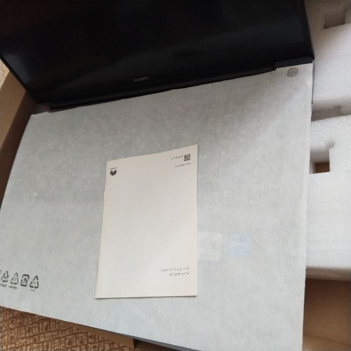 Ноутбук   Huawei Mate book D16