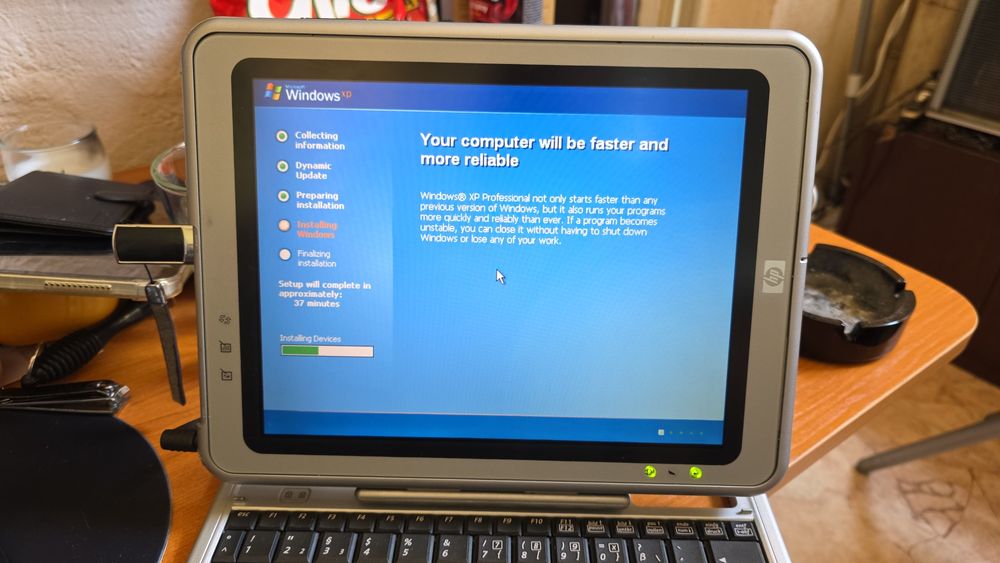 Продавам HP Compaq tc1100 за колекционери