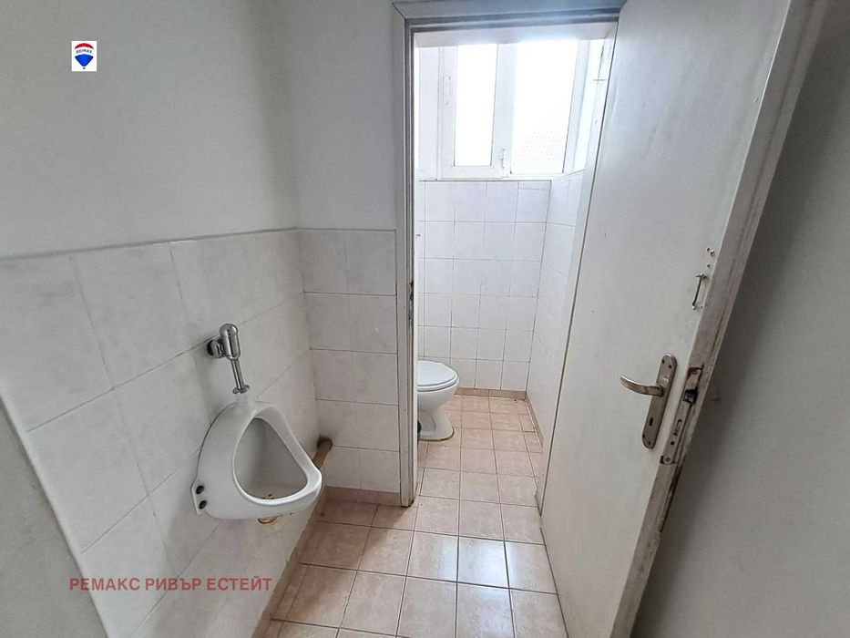 Дава се под наем Промишлена сграда в Русе, Родина 1 - 1000 кв.м за 5508 € - Снимка #12