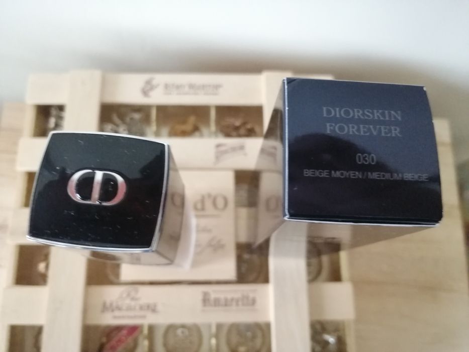 Фон дьо тен на Dior, оригинален, SPF 35 PA +++