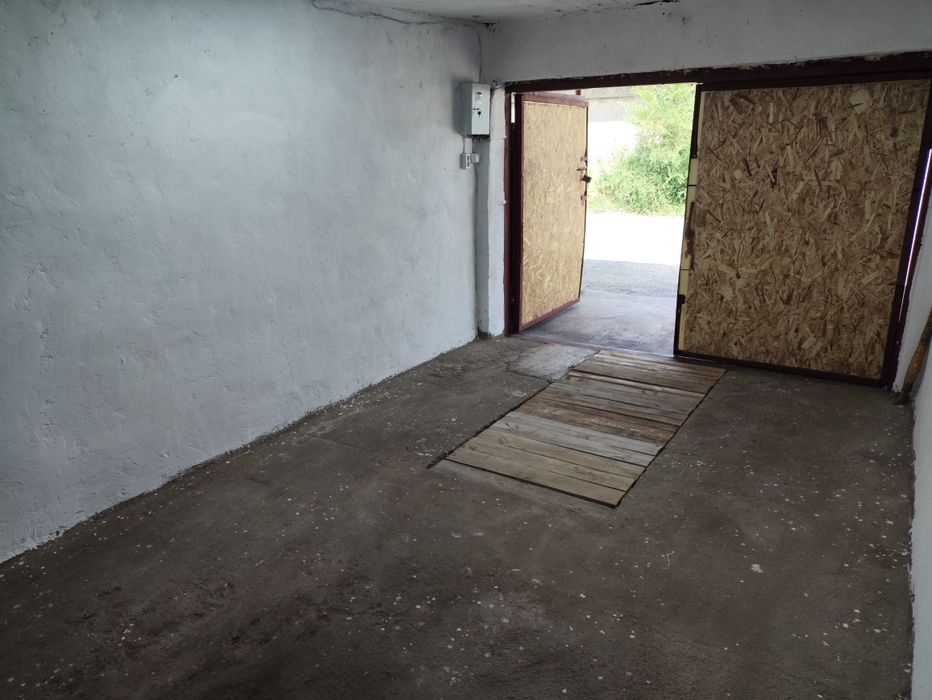 Сдам гараж в аренду