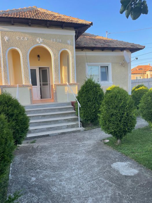 Casa de vanzare Stejaru