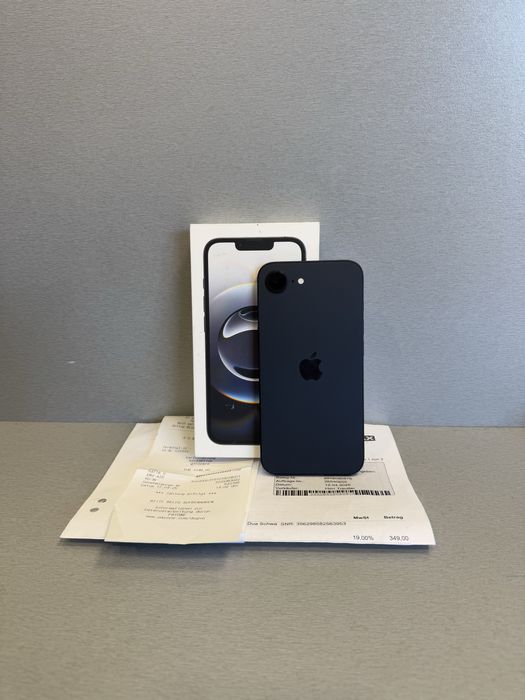 Продавам iPhone 16e 51 цикъла