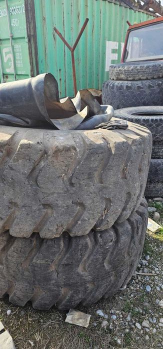 Шины для погрузчика 23,5-25