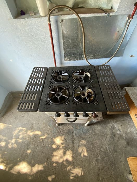 Продается газовая плита Gaz plitasi sotiladi