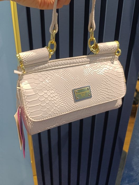 Недорого!Компактная и удобная сумочка Dolce Gabanna