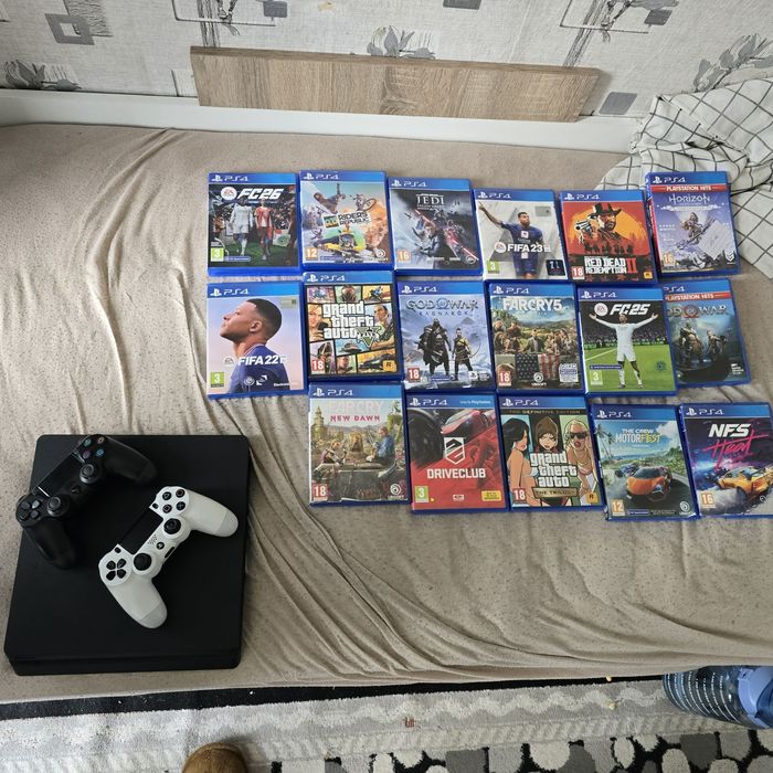 Ps 4 slim 1 Tb и 17 игри