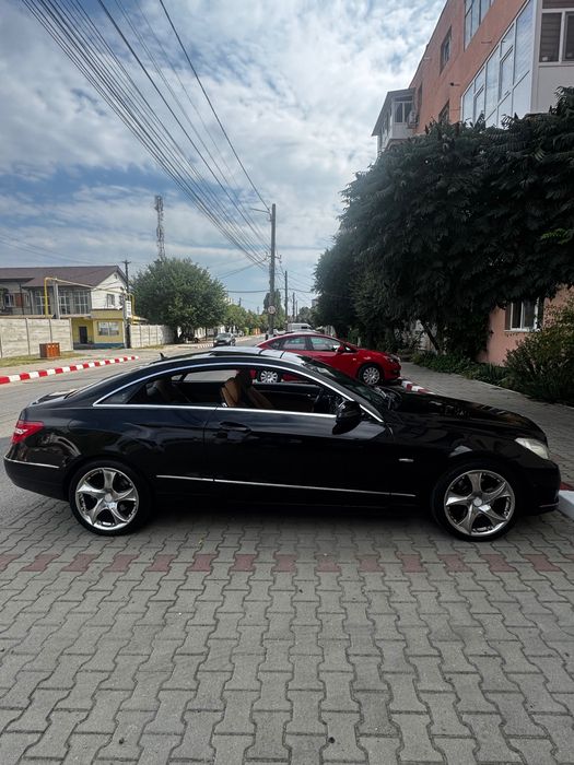 MERCEDES-BENZ E-Class 2011 — imagine 3