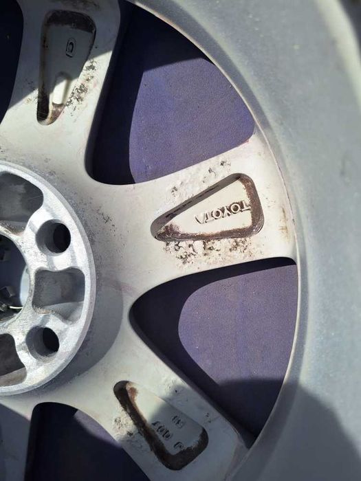 Jante Toyota RAV4 7.0x17 et 45 5x114,3 Originale