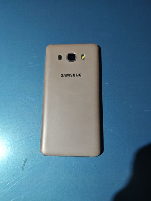 Samsung J5 2016 ...