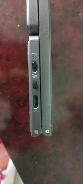 Bluetoth klaviatura telefon hamda planshet uchun